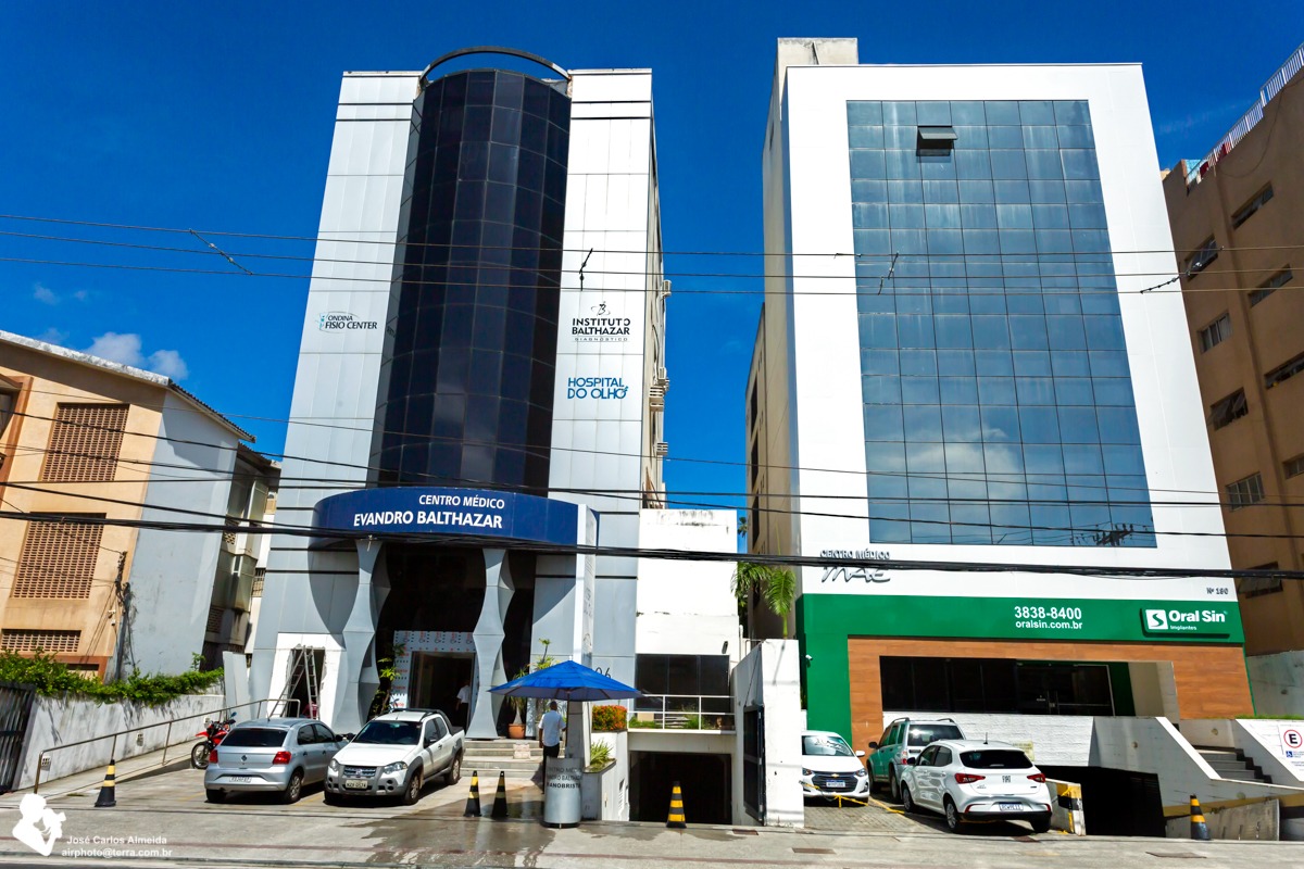 Hospitais e centros médicos